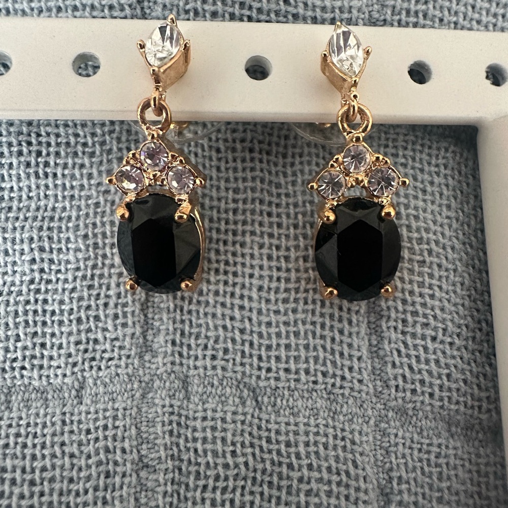 Rhinestone and black crystal earrings